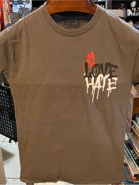 Popular Poison Love Hate Men’s GrayT-shirt - Small